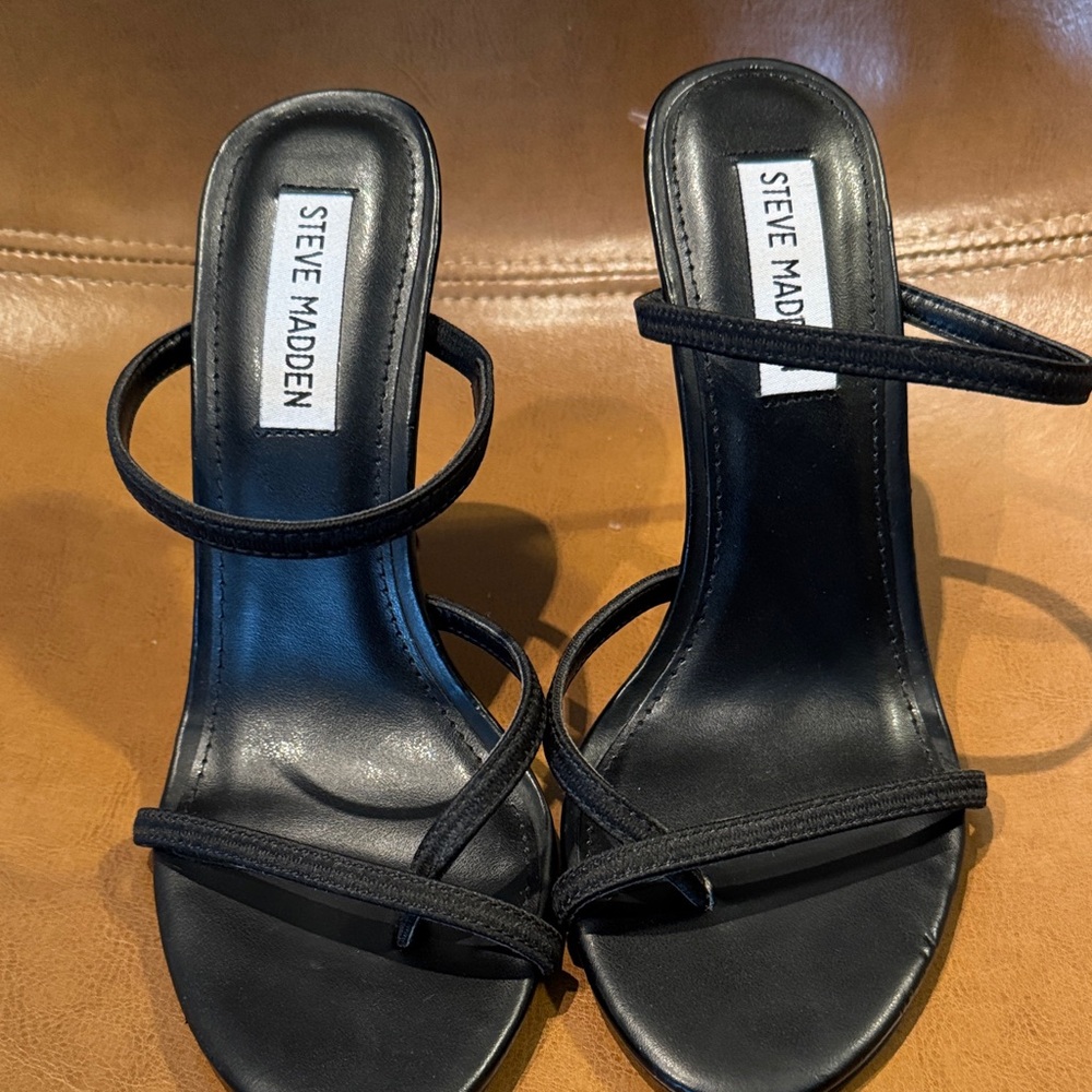 Steve Madden Black Minimal Strap Heeled Sandals
